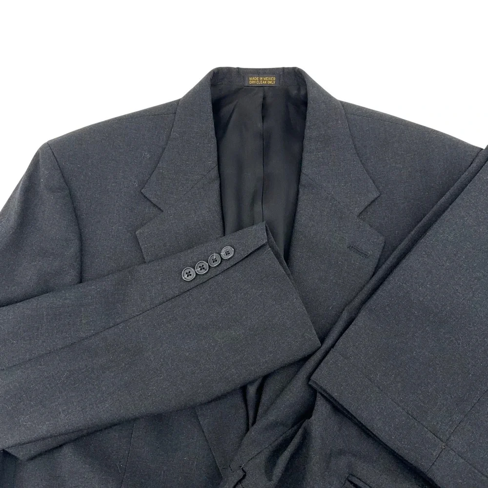 Cricketeer Suit Men 41R W35 x 31 Dark Gray Wool Two Button Professional Business